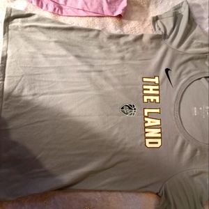 Nike Cleveland cavs t shirt.